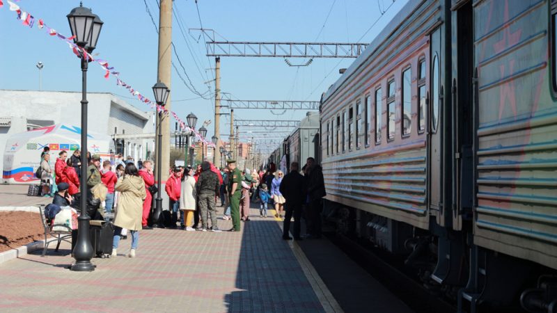 Вчера Братск встречал военно-патриотический поезд