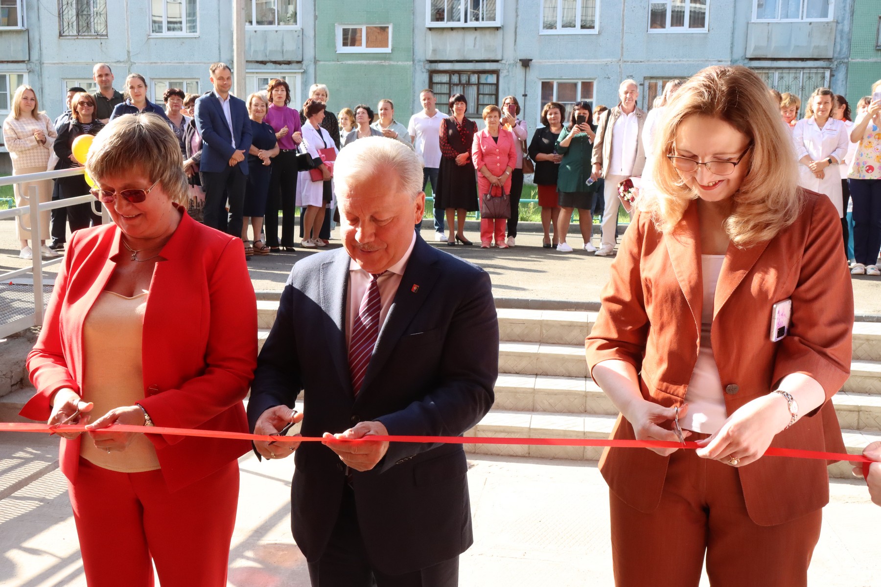 После капитального ремонта открылись детские поликлиники | Новости Братска